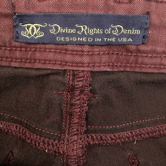 Divine Right Of Denim Shorts Bermuda Burgundy Womens Size 28 Stretch - Picture 3 of 6
